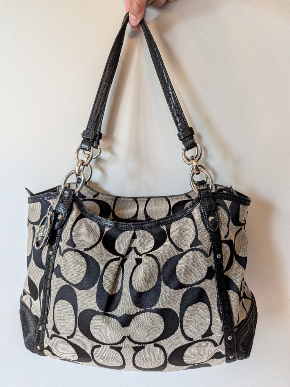 Coach F20807 Alexandra Chain Signature Shoulder Bag